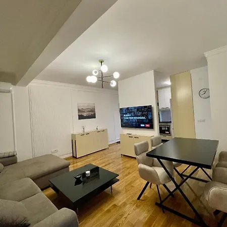 President 8 * Belgrado