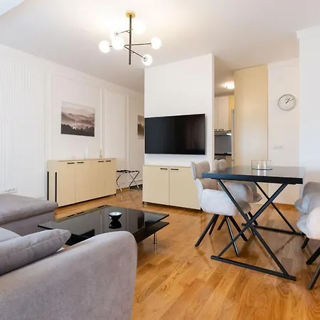President 8 Apartment *
