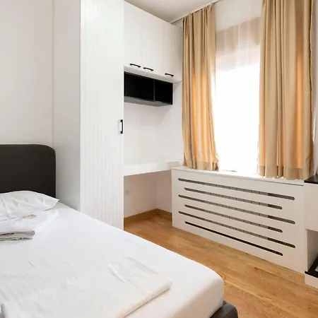 President 8 Apartment Belgrade