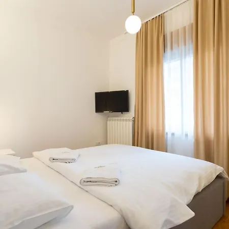 President 8 Apartment Belgrade