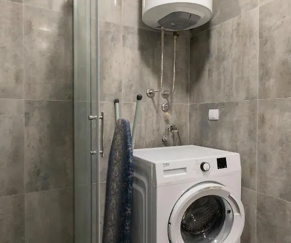 President 8 بلغراد